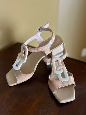 Hispanitas Sandals sz 39